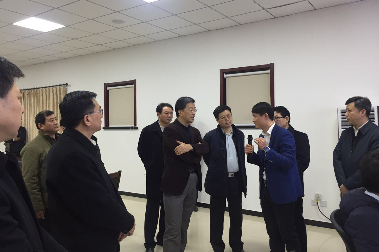 中央委员会委员、、中国科学手艺协会党组书记怀进鹏